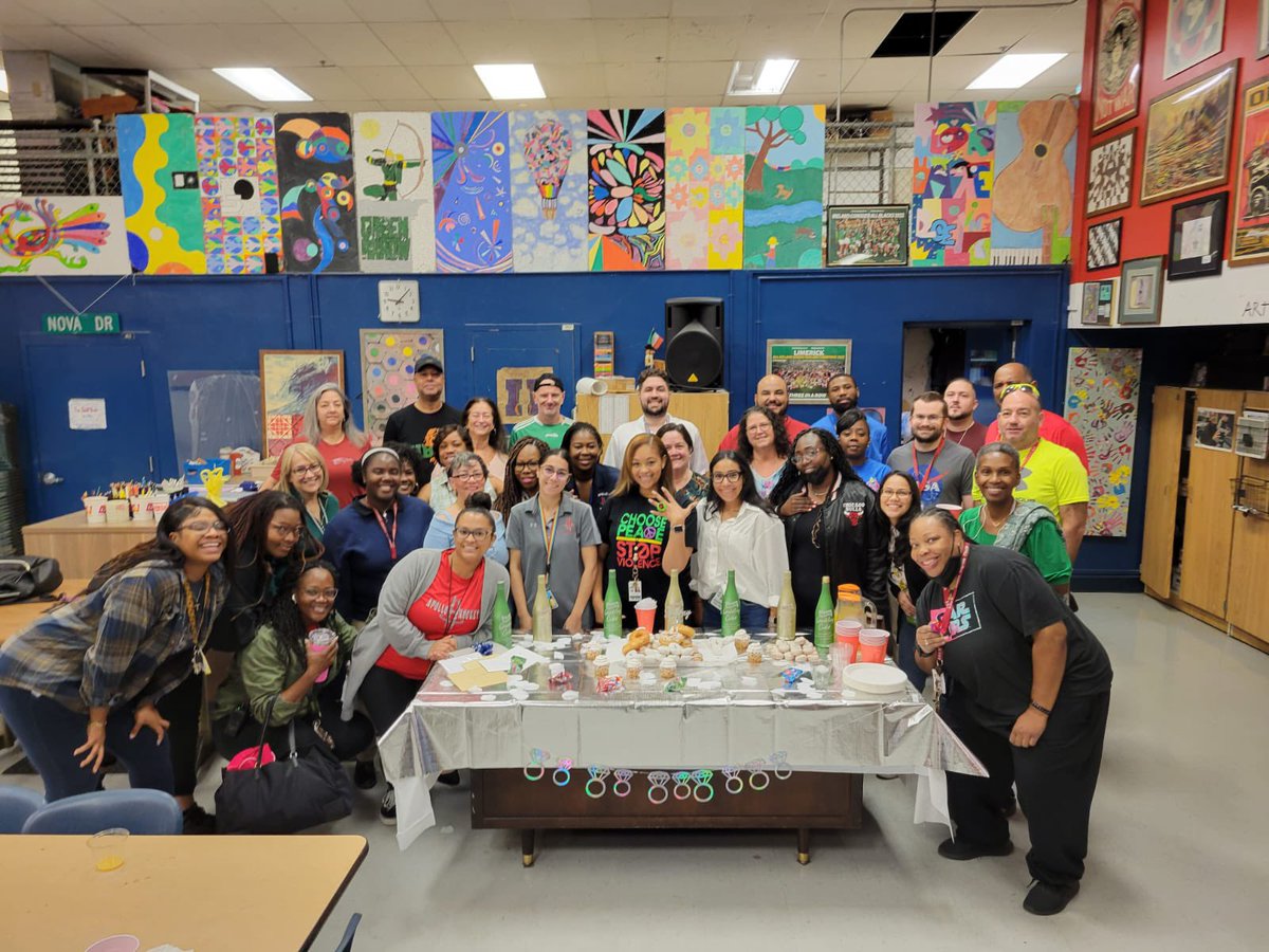 JerelleOwens's tweet image. Thank you from the bottom of my heart to my @apollo_rockets family for celebrating me today with a surprise Bridal Shower 👰🏽‍♀️. May this new chapter be filled with endless love, happiness, and prosperity. #oneweektogo