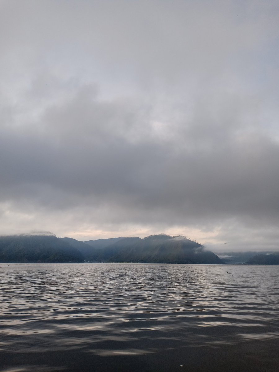 bondel9999's tweet photo. Lut Tawar Lake, The lake is very wide and then the morning view here is very beautiful plus the cold temperature. 
#iweb3 #ferc #wormhole3 #wormhole30G #onchaintweet #photography #krsuccess https://t.co/wyIHZIAmuk