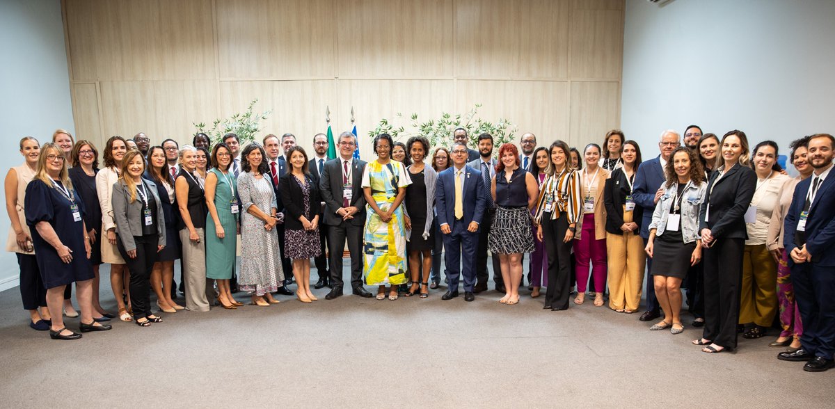 This week, leaders from @CDCGov and across @HHS joined @minsaude for the Brazil-U.S. Bilateral Health Forum. This monumental gathering highlighted our joint commitment to strengthen #PublicHealth systems and opened the door to new 🇧🇷-🇺🇸 opportunities. Photo credit: @EmbaixadaEUA