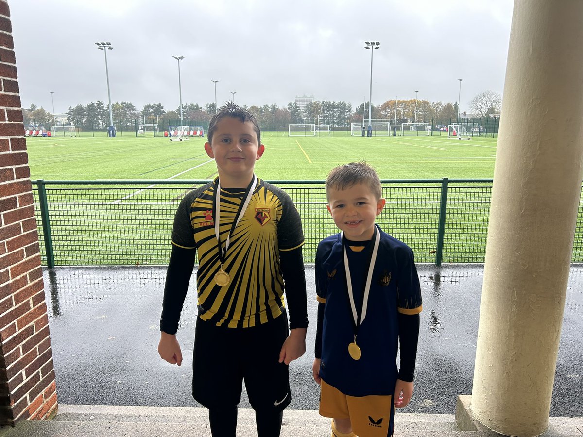 Our half term holiday is over with the mixed weather not dampening the spirits. 😀 Lots of new players ⚽️ Practicing and improving technique 🥅 Themed SSG 🤝 New friends made Congratulations to our prize winners sponsored by @NWRHygiene . #playlearngrow