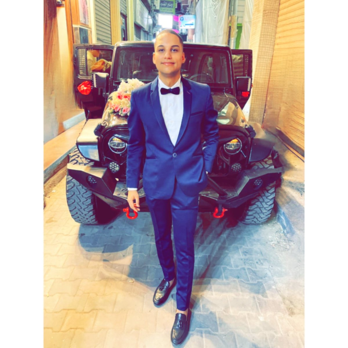 صباح الخير على تلك العيون المُتعبه لهذا 
المُعافر المُستميت وراء هدفه 💙🍃