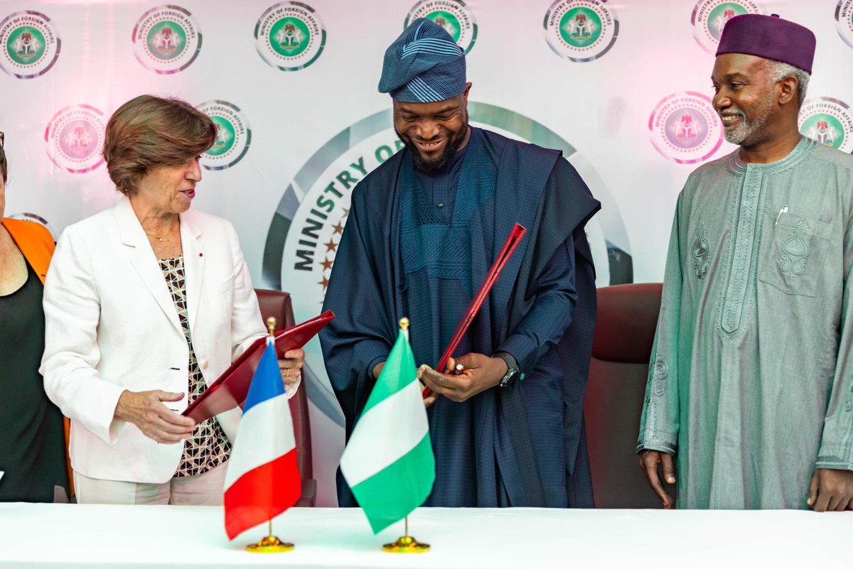 bosuntijani's tweet photo. I represented the Vice President, @KashimSM today as we signed an agreement on France’s contribution to the Investment in Digital & Creative Enterprises (I-DICE) programme. The I-DICE programme, an initiative of  @NigeriaGov, led by the office of the Vice President, will support young Nigerians as they create job opportunities in the digital and creative economy. The French government, represented by Ms. Catherine Colonna, Minister for European and Foreign Affairs, will be contributing $116 million to the overall funding of $600 million.

In addition to France’s funding coming through the French Development Agency @AFD_France, the programme will also receive additional funding from the African Development Bank @AfDB_Group, the Islamic Development Bank @isdb_group and the Bank of Industry @BOINigeria  

We remain grateful for the support of allies like France in our efforts to deliver on an inclusive and prosperous economy as envisioned by our President, @OfficialABAT