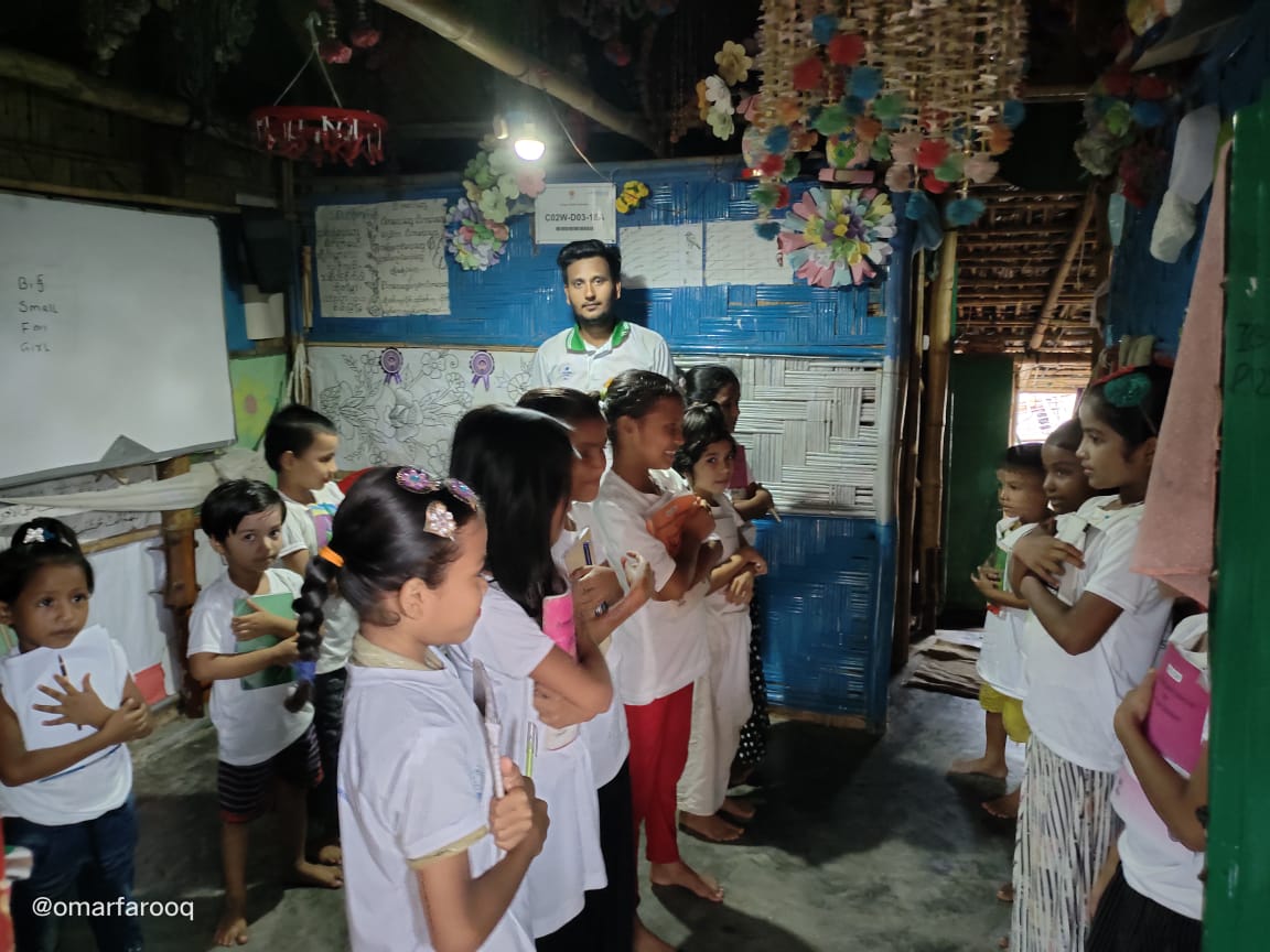 rgplatform's tweet photo. Every girl has the right to access to education. 

Shelter ( 1 )
Teacher : Mohammed Tawki https://t.co/yHkOlBHbvM