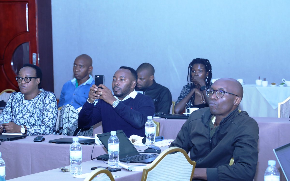 RRwarri's tweet photo. Big thank you to @IucnRwanda @RwandaForestry @EnabelinRwanda @ARCOSNetwork @restoreforward @giz_rwanda representatives for your valuable inputs to shape the Community Environment Conservation Fund #CECF Model that will sustain landscapes restoration efforts under #AREECA project https://t.co/HNjrb4thVi