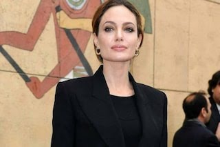 Gabbar0099's tweet photo. Now, for many people around, Angelina Jolie will become anti-semitic, just because she has spoken against the ongoing ethnic cleansing of Palestinians in Gaza, by Israel. They already accuse Susan Sarandon and Roger Waters anti-Semitic of being anti-Semitic. https://t.co/cO3ISZ7TnM