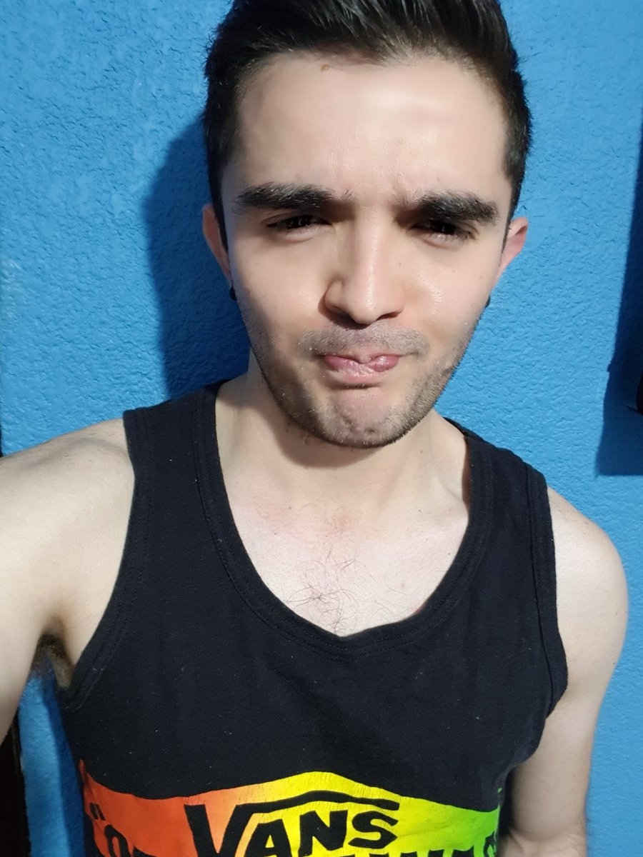 Los reto a subir una foto con🧔🏻‍♂️ y sin barba 👶🏻