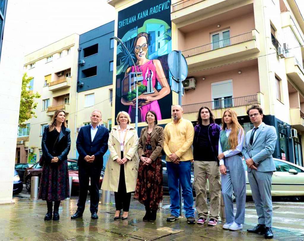 NLinBelgrade's tweet image. 🎉 Today we inaugurated the stunning mural by #MišoJoskić in Podgorica, dedicated to #SvetlanaKanaRadević. Stay tuned, more murals dedicated to 🇲🇪 #FemaleRoleModels to follow! ✨