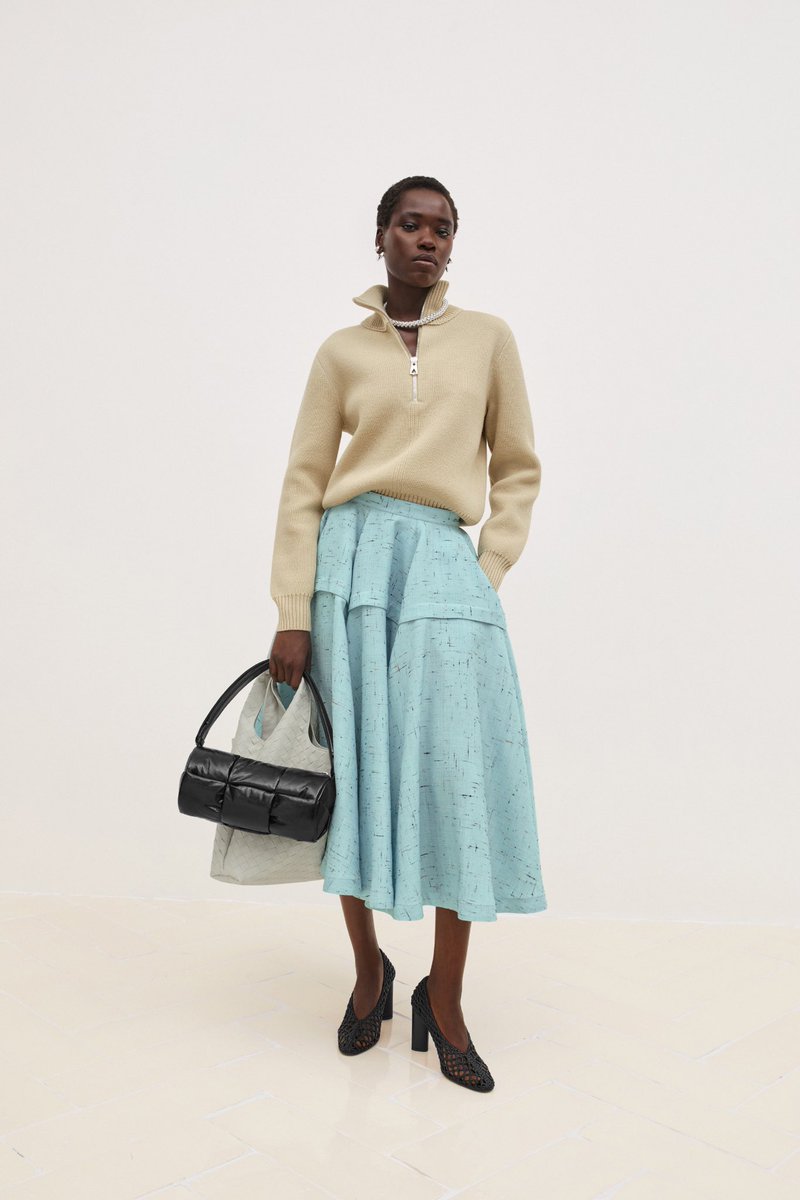 jacquemusx's tweet photo. Bottega Veneta R24 https://t.co/wB4aFqo4cQ