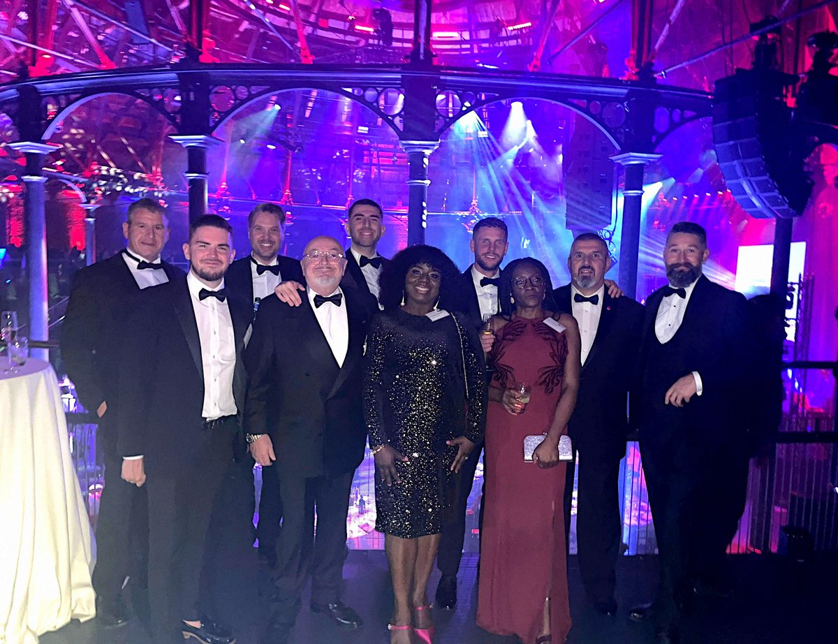 Earlier this week, the Lanes Rail team had a great experience at the London Transport Museum Dinner & Auction. During the evening, we also had the opportunity to meet guests and speakers: Sadiq Khan, Elizabeth McKay and Andy Lord. #TfL #LTM