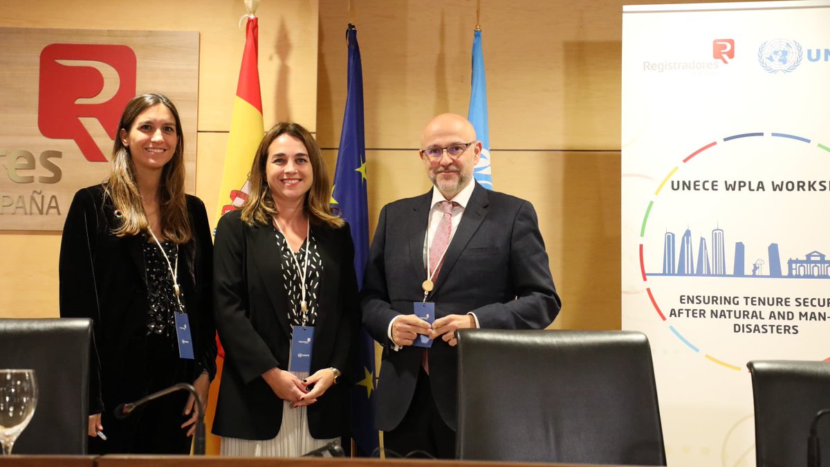 Registrador_es's tweet photo. @NormanFosterFdn @COAMadrid @ellarena @NATO @WorldBank @AaltoUniversity @UNECEHLM @UNECE @Defensagob @EMADmde @Ukraine @DefenceU Ahora en #UNECEWPLAWorkshop, conclusiones: con @PilarVerdejo, @SNasarreA @housingchairurv catº @universitatURV, Nuria Matarredona @matarredona_nur, DG for Urban Agenda and Architecture @mitmagob y Jorge Dajani @jorgedajani, director of Global Corporate Solutions @WorldBank https://t.co/agwS1vEzP7