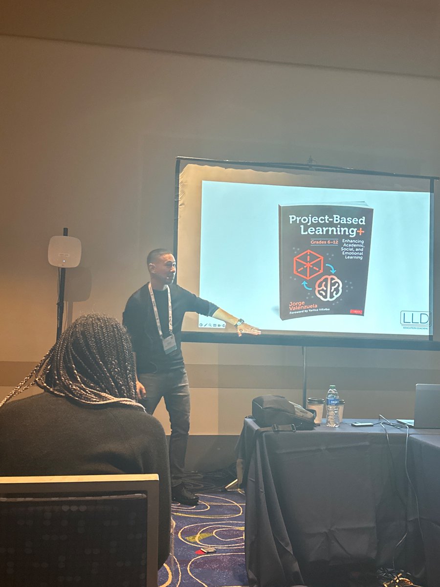 iTeach4real's tweet photo. Passion to purpose! 
Unlocking Tools for Helping Students Connect Passion to Purpose
This session was lit 🔥 
#GaETC23 
# https://t.co/7veOvfmQFl