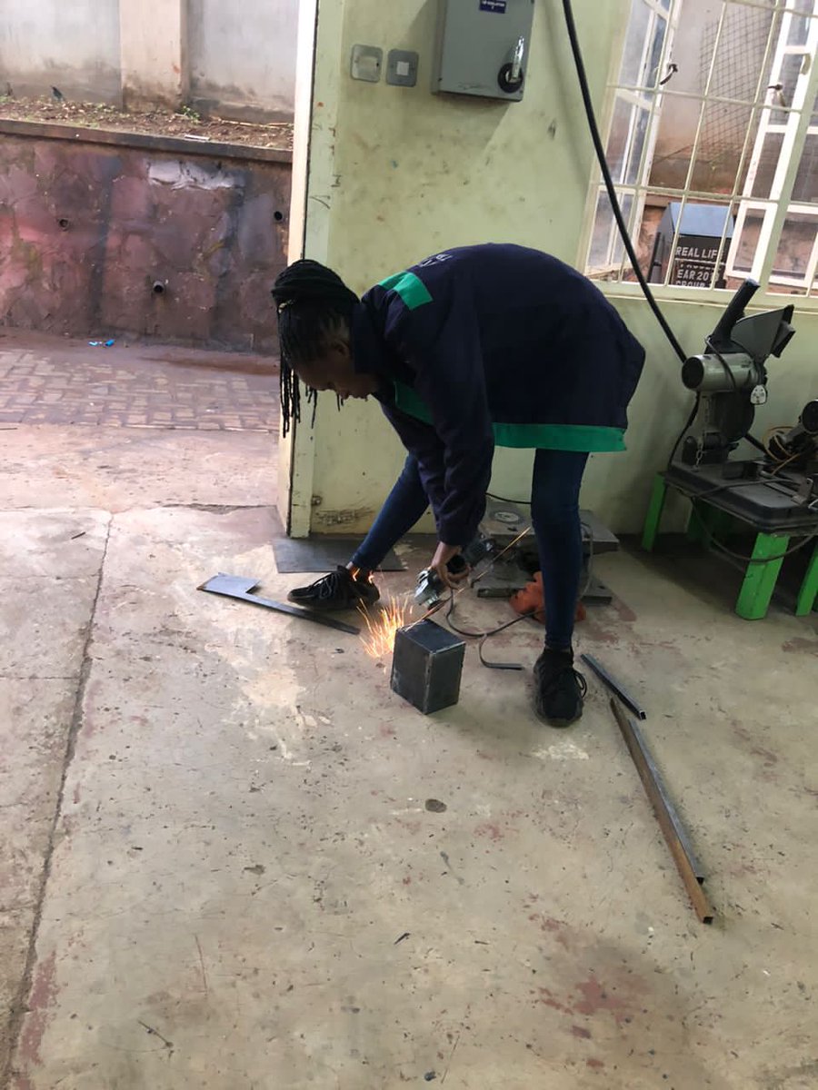 SuminiNaka62058's tweet photo. Every opportunity matters to girls lives, let us create opportunities to girls and young women in TVET centers in order to sustain there own lives.#TVET4girlsUg,#fementprog,#Ntinda vti https://t.co/hJjUtqFPon