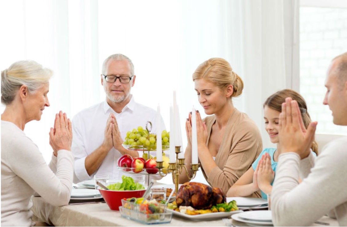 CompassCatholic's tweet image. In this season of gratitude, let us remember those who need our help. Join us and donate to Compass Catholic to make a difference. 
#ThanksgivingDonation #CompassCatholic #FinancialFreedom #FinancialEducation

click here   compasscatholic.org/round-up-check…