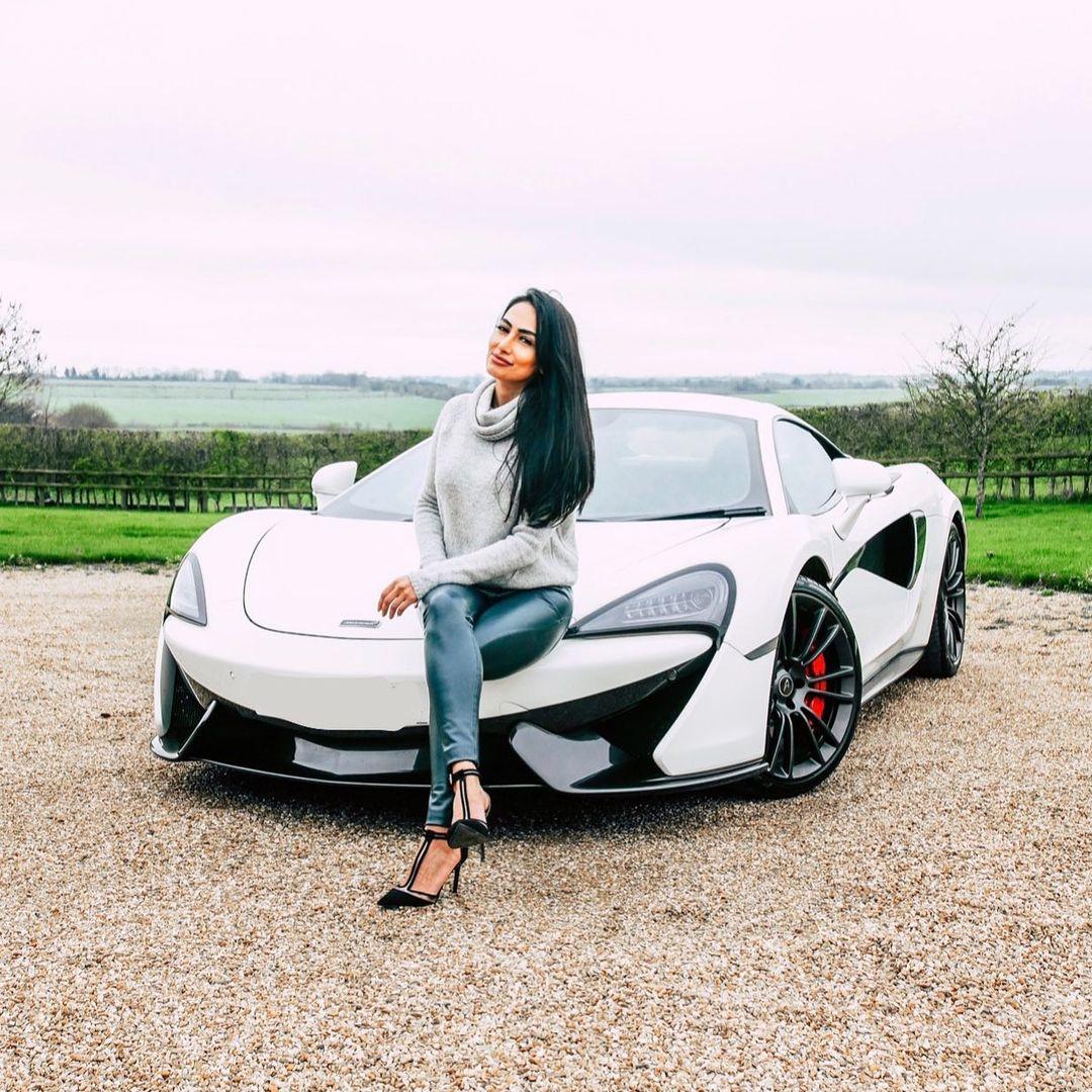 Amelia Madelon (@amelia_connect) on Twitter photo 