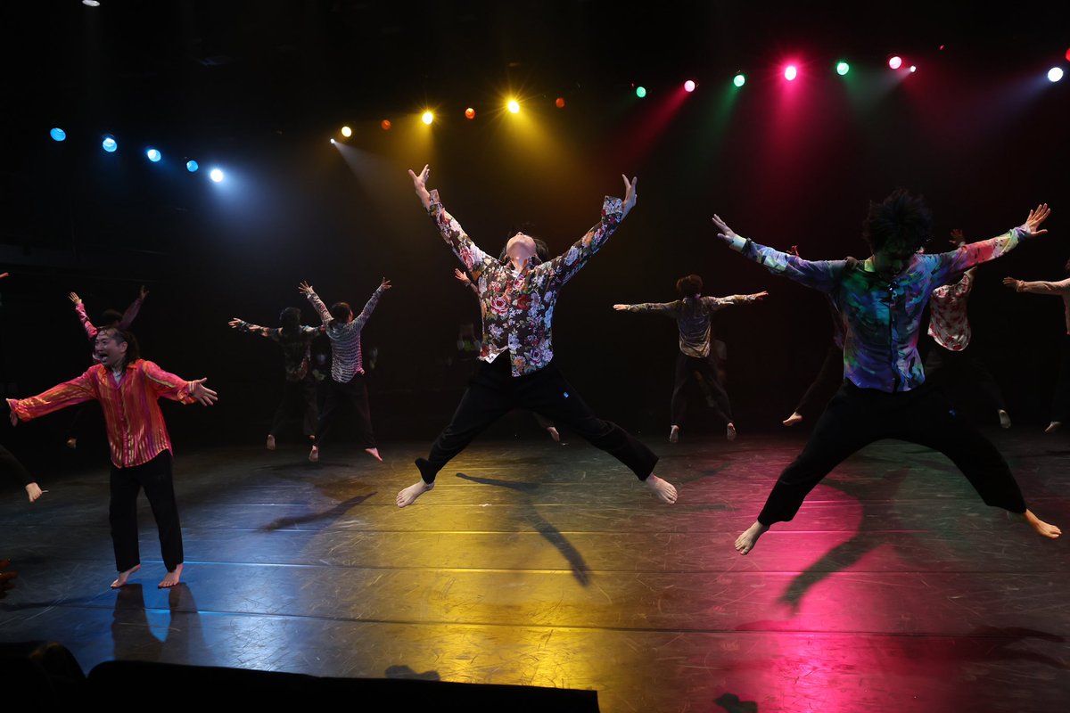 ma_gomibako's tweet photo. 初日、幕げ上がりました🚀
鳴り止まない拍手と観客皆さんの笑顔✨
観た人、全員が元気になるダンスを❗️

明日、4日13:00☀️ 18:30⭐️
#afterimage 10th“#Universe”
まだまだ走ります🏃🏻‍♀️
https://t.co/kMXh2kPl6d…

是非お越しください🙇🏻‍♂️
当日でも、私に連絡頂ければ大丈夫です👍

Photo:Ayano Miura https://t.co/soP1PGMOig