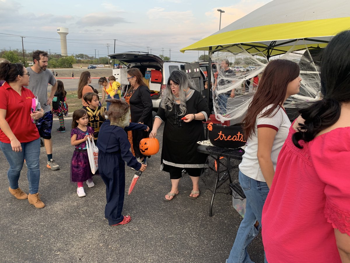 Jennifer Van Kleef tweet media