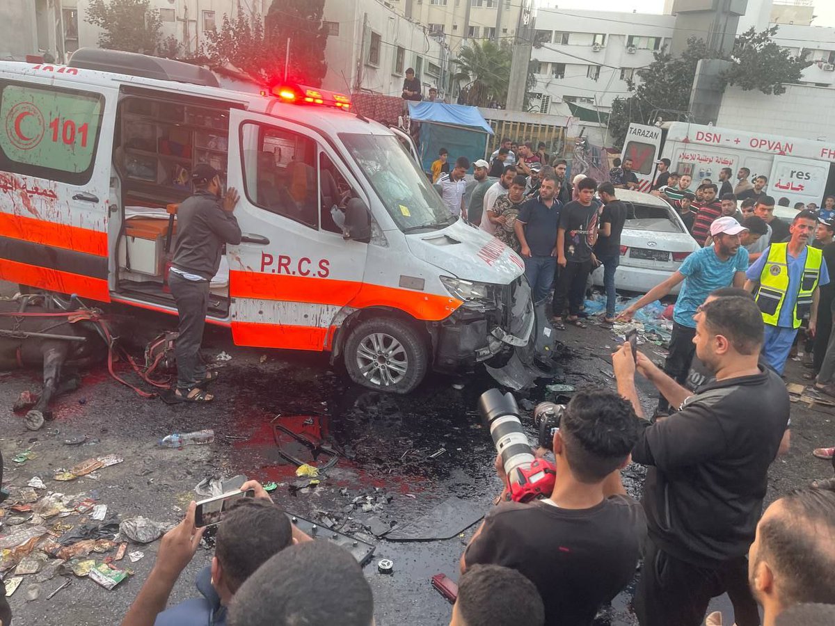 #BREAKING| #Israel's airstrikes target an ambulance that was carrying injured civilians toward the Rafah border crossing. #Gaza