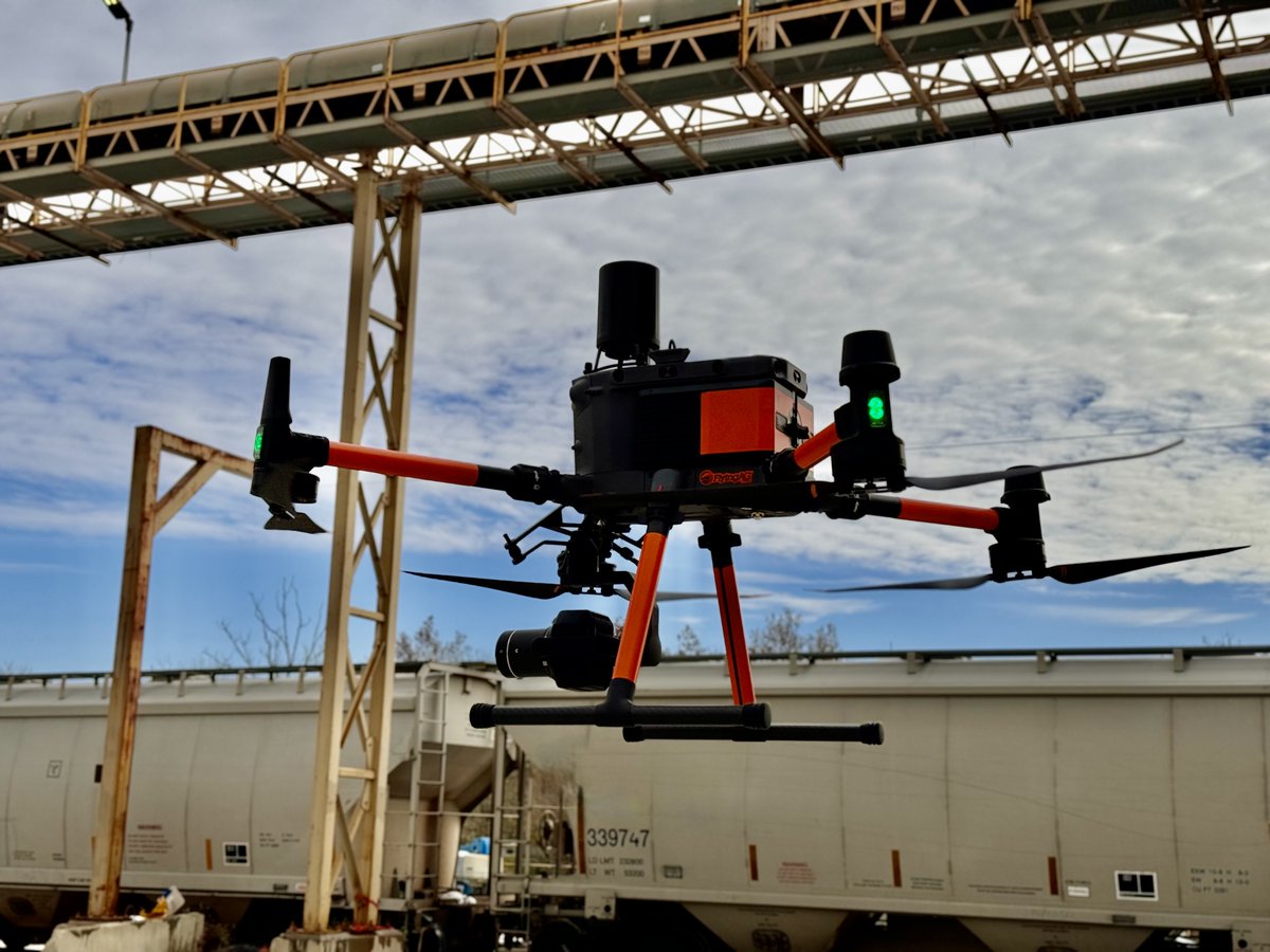 TheChadColby's tweet image. Tech&apos;s transforming the game!   Blending 153 pics for a jaw-dropping 3D model. Our AutoCAD design journey begins here! 🖌️🌟 #TechMarvels #3DDesign #TCIMFG @TCI_2000 @DroneDeploy @FlyingAGUAV