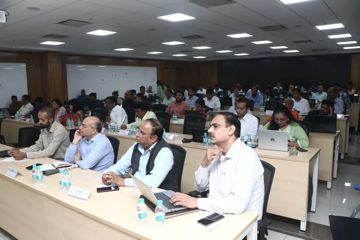 A two day workshop on Technical Accessibility organised by #ECI concluded today at IIIDEM New Delhi. The interactive workshop trained Electoral Officials from around the country on aspects of Digital accessibility to make electoral processes more accessible

 #AccessibleElections