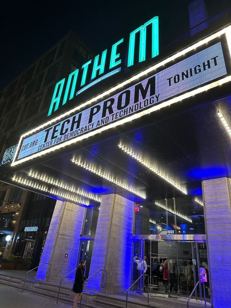 GlenEchoGroup's tweet image. It was great to see the tech community last night at #TechPromCDT! Thanks to @CenDemTech for hosting such a fun event celebrating policy and tech as forces for good.