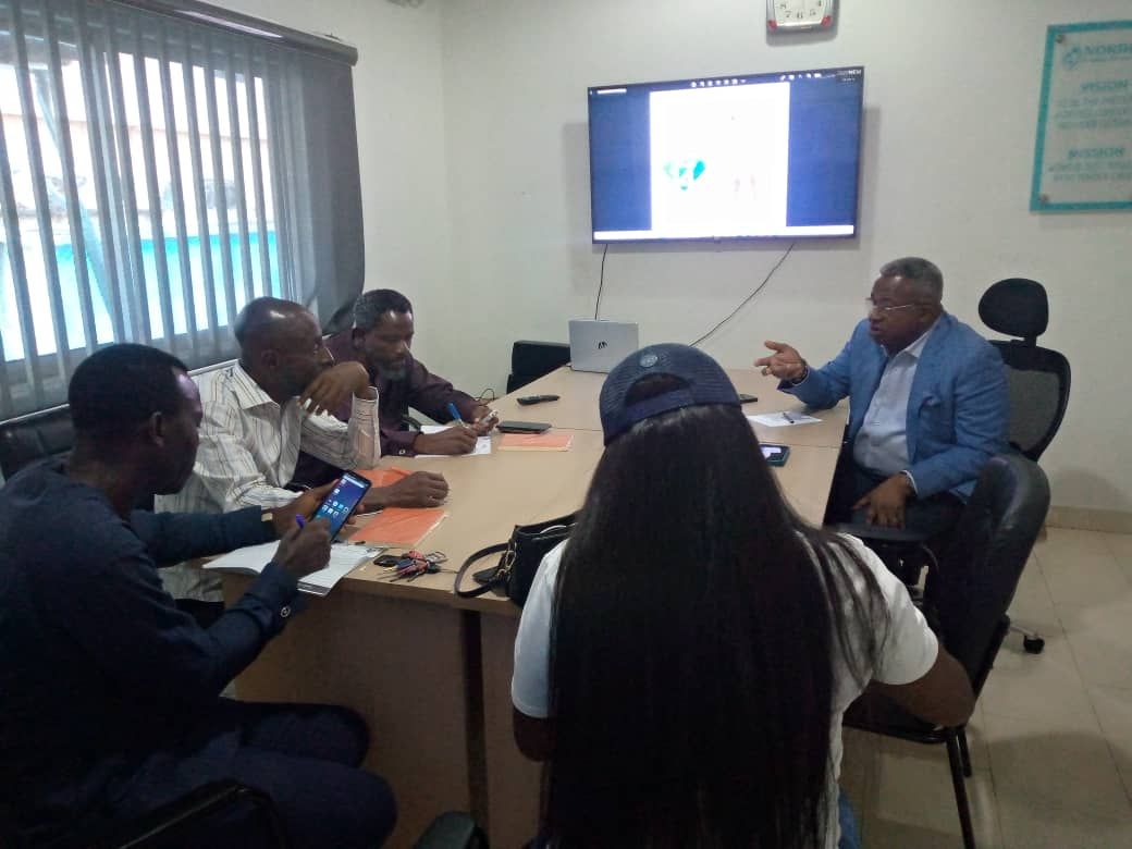 nordicalagos's tweet photo. Nordica Asaba @14

MD/CEO Nordica Fertility Center Dr Abayomi Ajayi having a press interview with journalists to discuss the achievements of Nordica Asaba over the years. 

#nordicaasaba #nordicafertilitycentre #nordica https://t.co/mLKuPCpALF