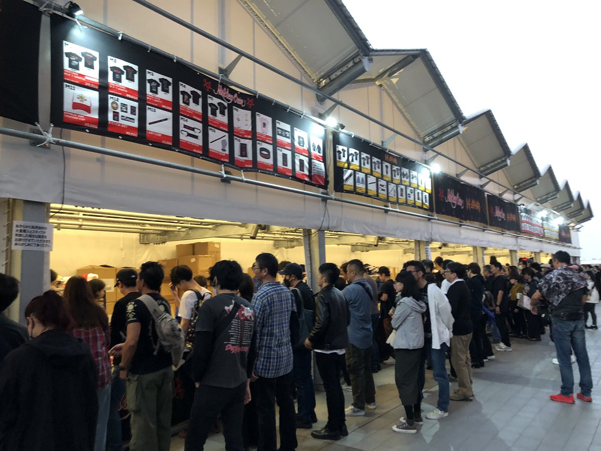 MI23_D's tweet photo. モトリー・クルー
デフ・レパード
ワールドツアーに行ってきました！

#モトリークルー
#デフレパード
#Kアリーナ横浜 https://t.co/pvjrk6gJwf