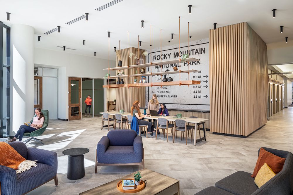🌟 Empowering your workforce means embracing diverse needs and recognising there's no one-size-fits-all workspace. What makes a coworking space a home away from home? Let us help you redefine your workplace experience in London together! 🎡💼 | 📸 DLRGroup buff.ly/3sa4201
