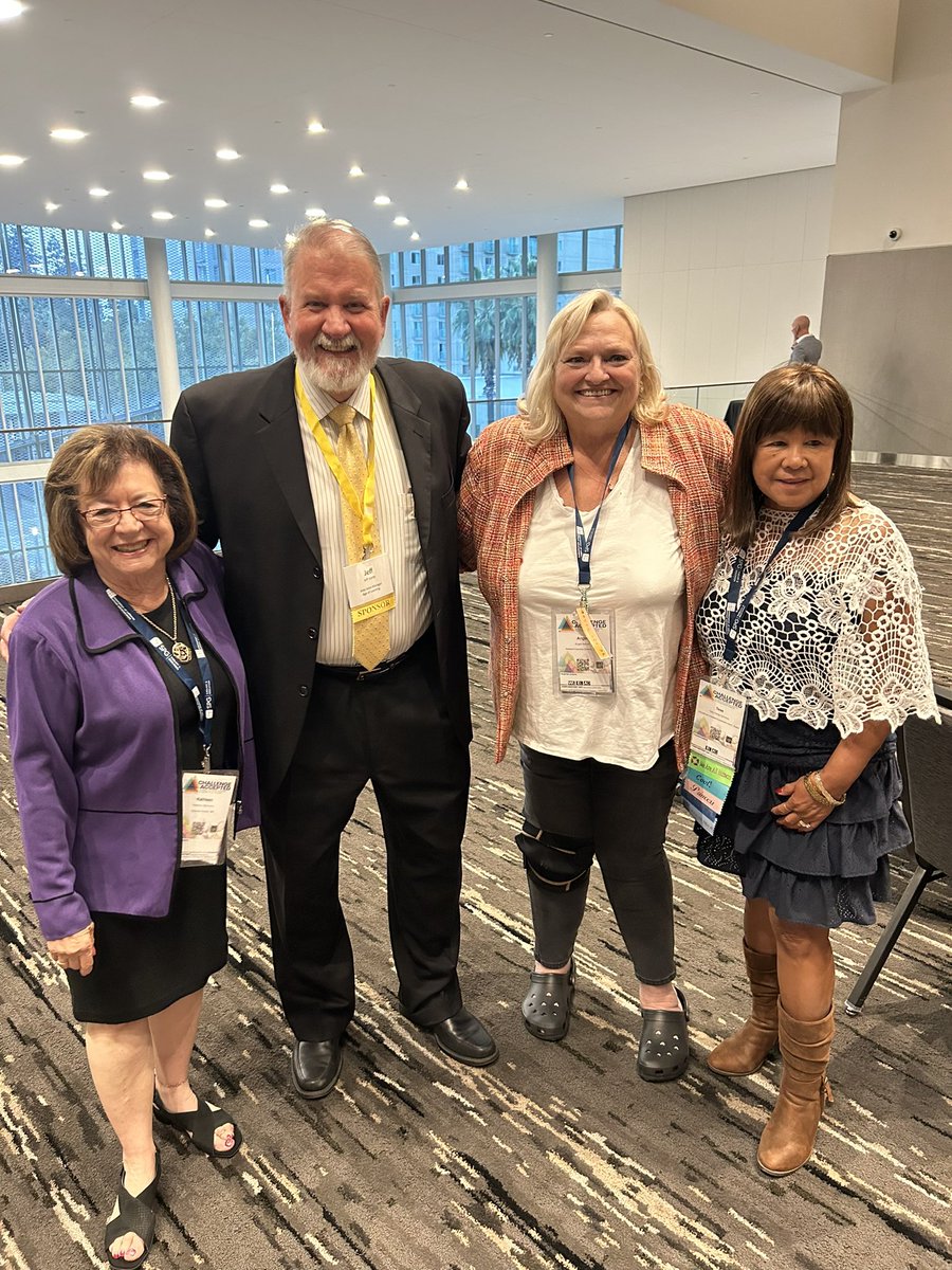 JeffKorte's tweet image. Age of Learning was proud to be one of the sponsors for the reception for #ACSA’s Leadership Summit.  What a great day of learning and making new friends with a passion for education. #CALSA #CAAPLE #CAAASA #LGBTQ+ #AgeofLearning