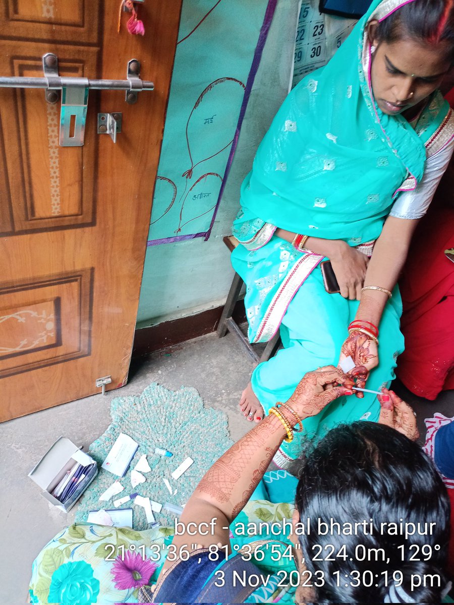 एंबेड प्रोजेक्ट फैमिली हेल्थ इंडिया टीम रायपुर क्षेत्र में अयोजित UhHd में भाग लिया और डेंगू मलेरिया से बचाव की जानकारी दी। साथ ही गर्भवती व बुखार मारिज का मलेरिया टेस्ट किया<a href="/Avdheshsingh_/">Avdhesh Singh</a> <a href="/RaipurDistrict/">Raipur</a> <a href="/sksomya/">Som Sharma</a> <a href="/rajesh_amh/">Rajesh Mishra</a> #Embed2EndDengu #Embed2EndMalaria #DengueFreeImdia