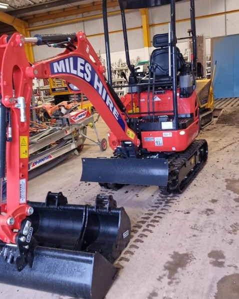 Miles Hire South Wales tweet media
