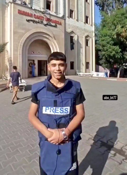 ZaidAlsalman6's tweet photo. اول تقرير صحفي لعبود من امام مستشفى الاندونيسي بعد ما أصبح أحد جنود و أبطال الصحافة بشكل رسمي ❤ https://t.co/tmLXWAGilF