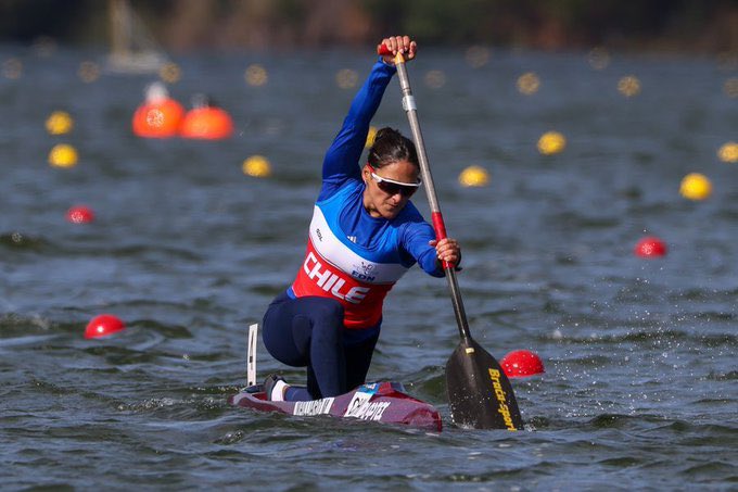 María José Mailliard, una vez más, llevando a Chile a lo más alto en el canotaje. ¡Felicidades por la medalla de plata en #Santiago2023! 🥈🇨🇱 

<a href="/cotemailliard/">María José Mailliard</a> 👏🏼