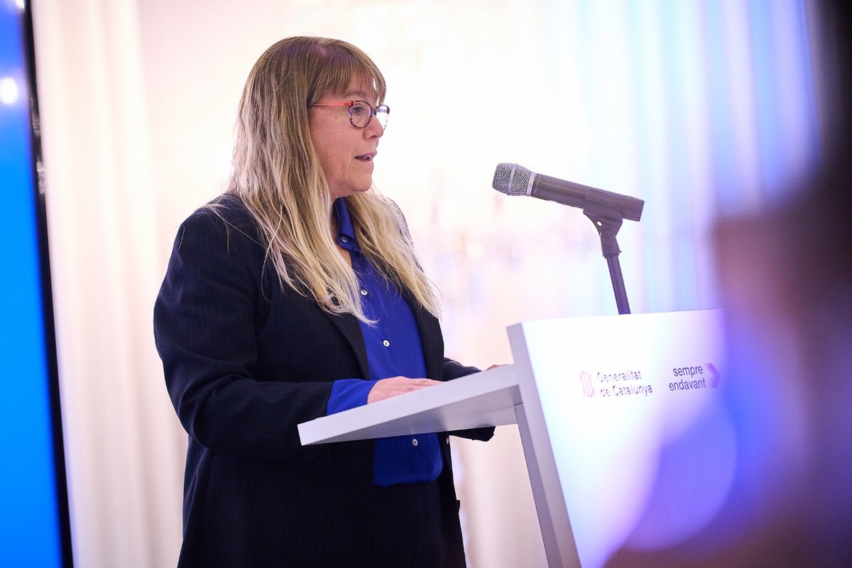 cultura_cat's tweet photo. Avui, la consellera @natalia_garriga ha presentat el Pla d’Arxius 2023- 2030.

👉 El Pla és un instrument transversal a través del qual el Govern farà possible que els arxius i els seus professionals s’adaptin al nou paradigma tecnològic.

https://t.co/qIugmd3uq9 https://t.co/Ex4JwknXbj