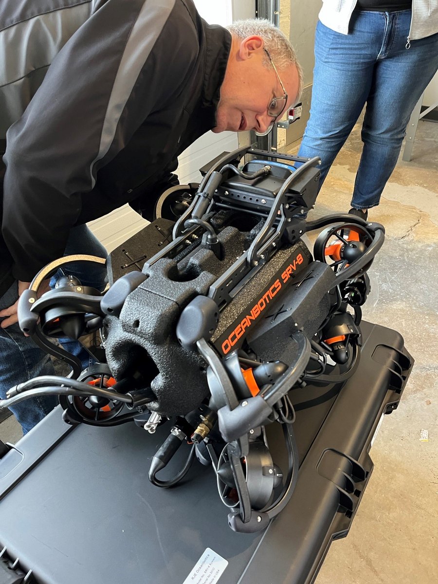 I'm thrilled to welcome <a href="/aaetechnologies/">applied acoustics</a>, <a href="/Oceanbotics/">Geoff Dean</a>, <a href="/NationalDefence/">National Defence</a> to @Cove_Ocean next week for a collaborative training session.
We will demonstrate the NEXUS 2 USBL system and Oceanbotic's SRV8 Professional Underwater #Drone  (SubNav).
It's going to be quite the week!