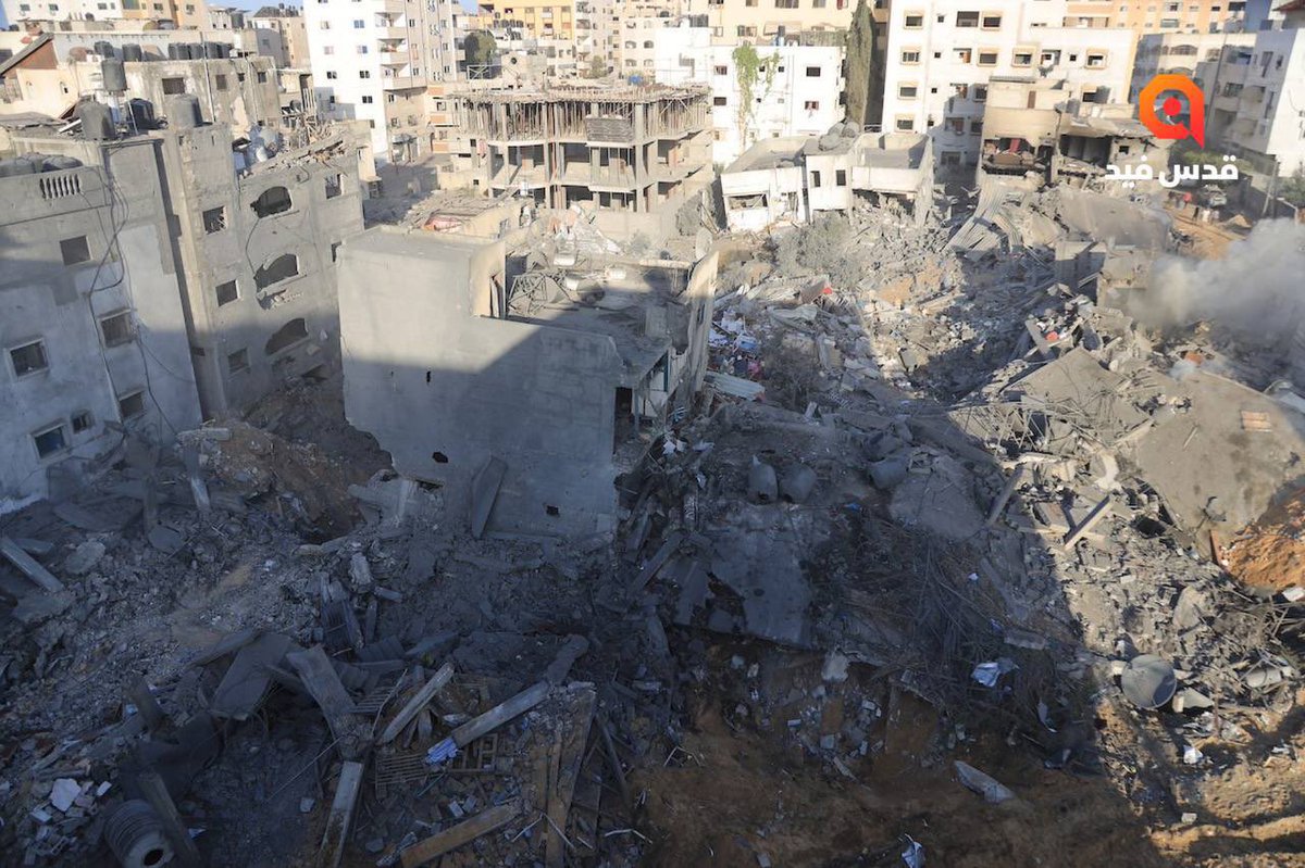 erebedragons's tweet photo. yall are dumb as hell because look at this 
israeli air strikes vs hamas rockets https://t.co/yx9yL9qPav
