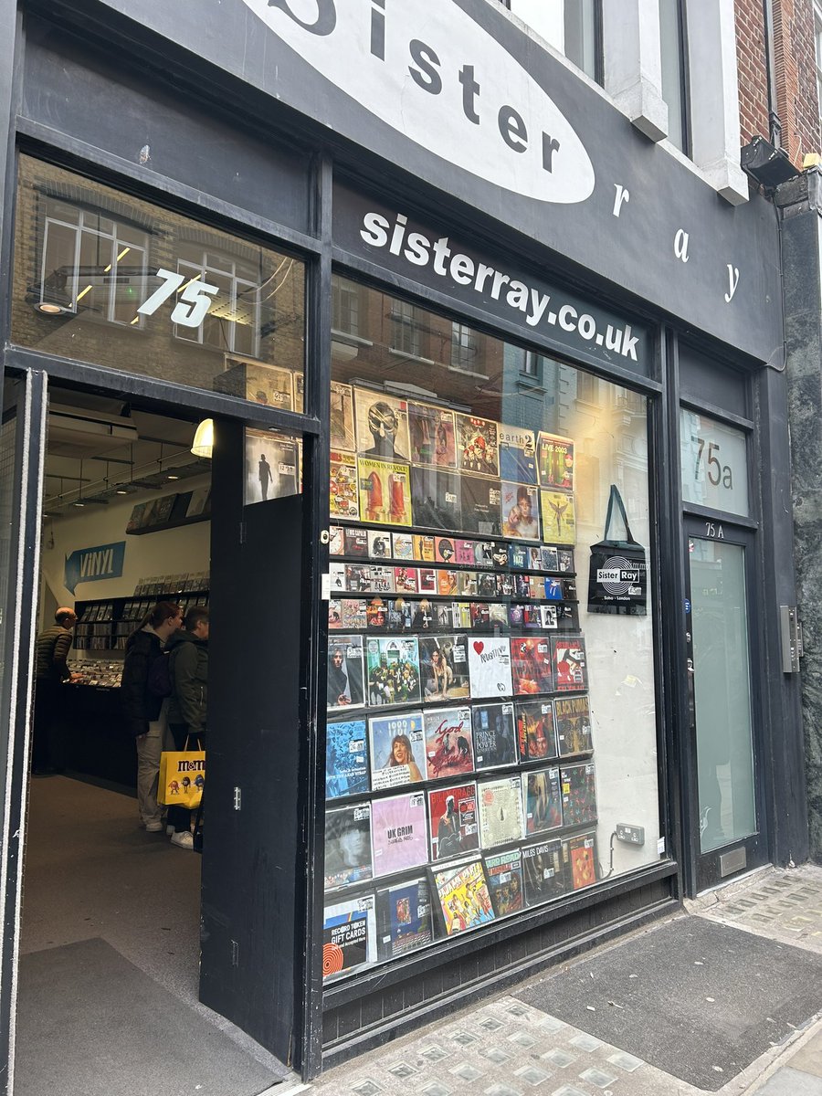 Lance Sandle tweet media