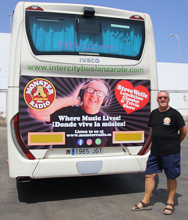 Change of schedule tomorrow afternoon. Peter Cardigan can't make it tomorrow so Mr Soccer will be teaming up with Steve Wells for The Football Fan Show at 3pm keeping you up to date with all the football action inc The F.A Cup 1st Round #99.9fm and monsterradio.es