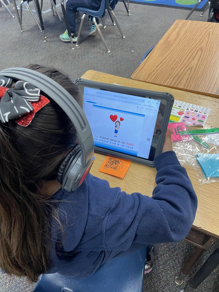 Irene Zamora Soto (@irenezamorasoto) on Twitter photo Today <a href="/EastESNC/">East Elementary School</a>, teachers <a href="/MrsGomezangela2/">Angela Gomez</a> ๐จ๐ด and Ms. Martรญnez ๐ช๐จ are working together towards the success of these #DualLanguage students! #UCPSDLI #UnitingOurWorld <a href="/ParticipateLrng/">Participate Learning</a> ๐๐๐ Today <a href="/EastESNC/">East Elementary School</a>, teachers <a href="/MrsGomezangela2/">Angela Gomez</a> ๐จ๐ด and Ms. Martรญnez ๐ช๐จ are working together towards the success of these #DualLanguage students! #UCPSDLI #UnitingOurWorld <a href="/ParticipateLrng/">Participate Learning</a> ๐๐๐