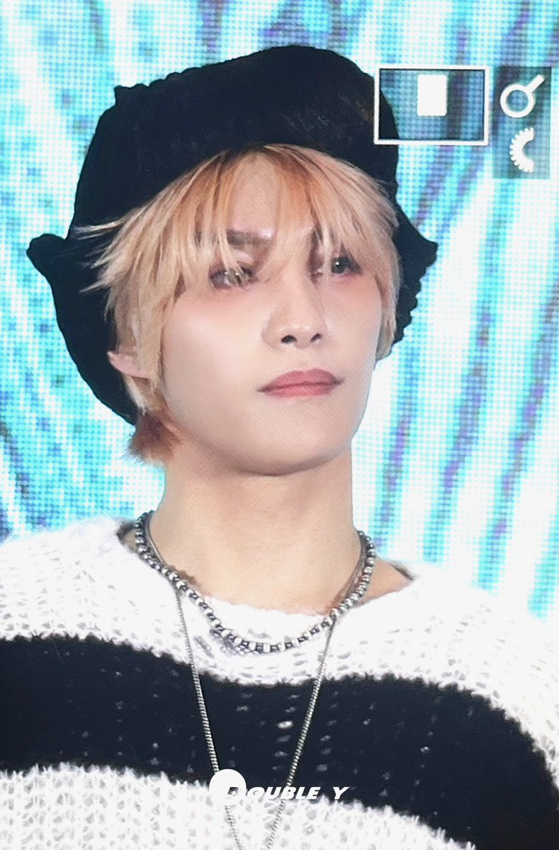 231103 

🤠🩷

 #양양 #刘扬扬 #YANGYANG #ヤンヤン #wayv #威神V