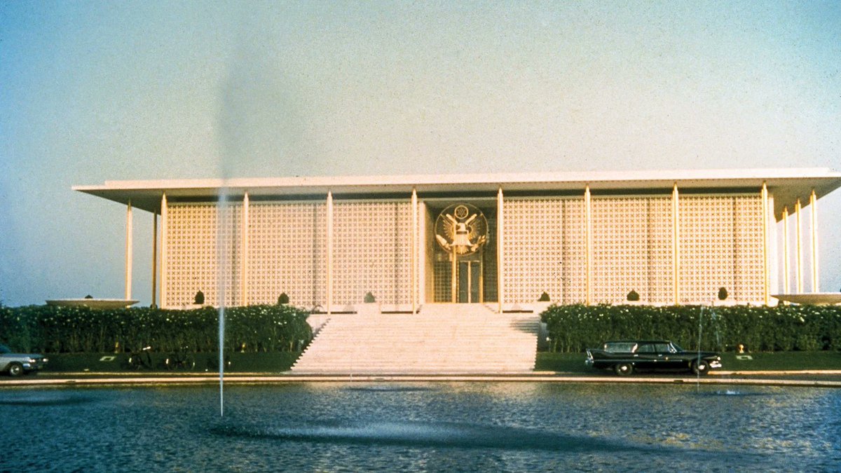 The Architecture of Democracy, Diplomacy and Defense: Here are 10 Cold War US embasies by architects including Gropius Breuer, Saarinen and Neutra – dezeen.com/2023/11/02/col… (via <a href="/dezeen/">Dezeen</a>)