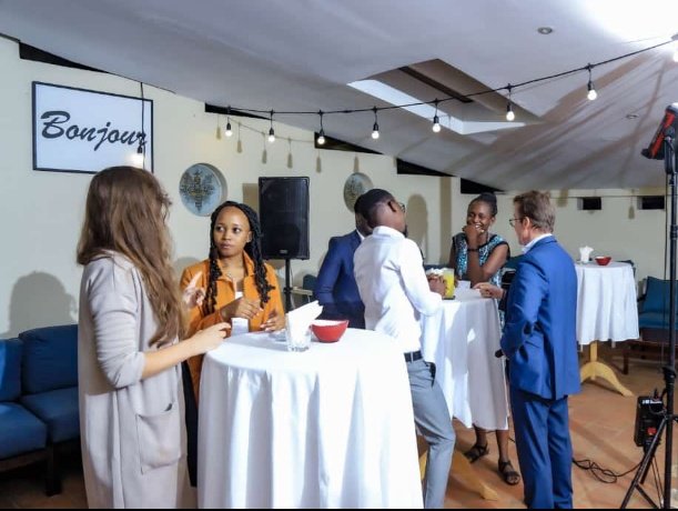 ChaigaDestiny's tweet photo. I was privileged to be among the content creators hosted by H.E @XavierSticker for the #FrenchUgandanConnection.
Getting to know the amazing work done by other was humbling
Thanks @FrenchEmbassyUg fo a great evening
@IMChallengeug @MpindiAbaas @PheonaWall @AFKampala @obaldanzy https://t.co/T4gmDRVMSk