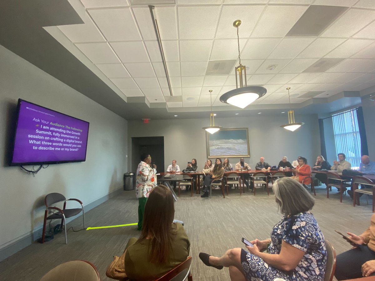 sccompetes's tweet image. Director of #SCTech Jamie DeMent was at GrowCo 2023 Growth Summit this week with over 100 entrepreneurs and community supporters, meeting to grow the Palmetto State&apos;s start up sector!