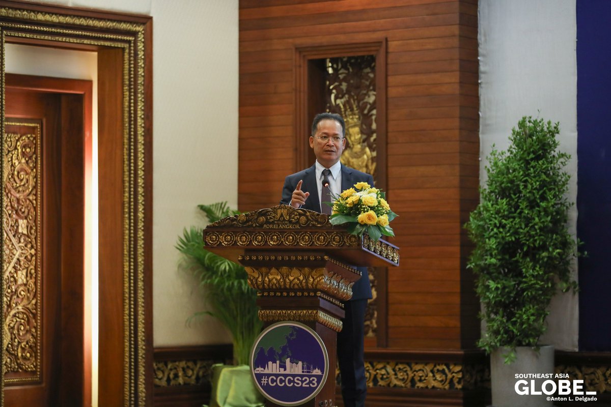 antonldelgado's tweet photo. @SophallethEang @USAmbCambodia @AusEmbPP The keynote at #CCCS23 from #Cambodia's Minister of Environment @SophallethEang was ~34 minutes long.
I was taking 📝 and 📸, so I'll listen to the recording once more before posting. In the sake of timeliness, here are my notes.
Remember, I'm dyslexic and was taking photos. https://t.co/84Urgvl9pm