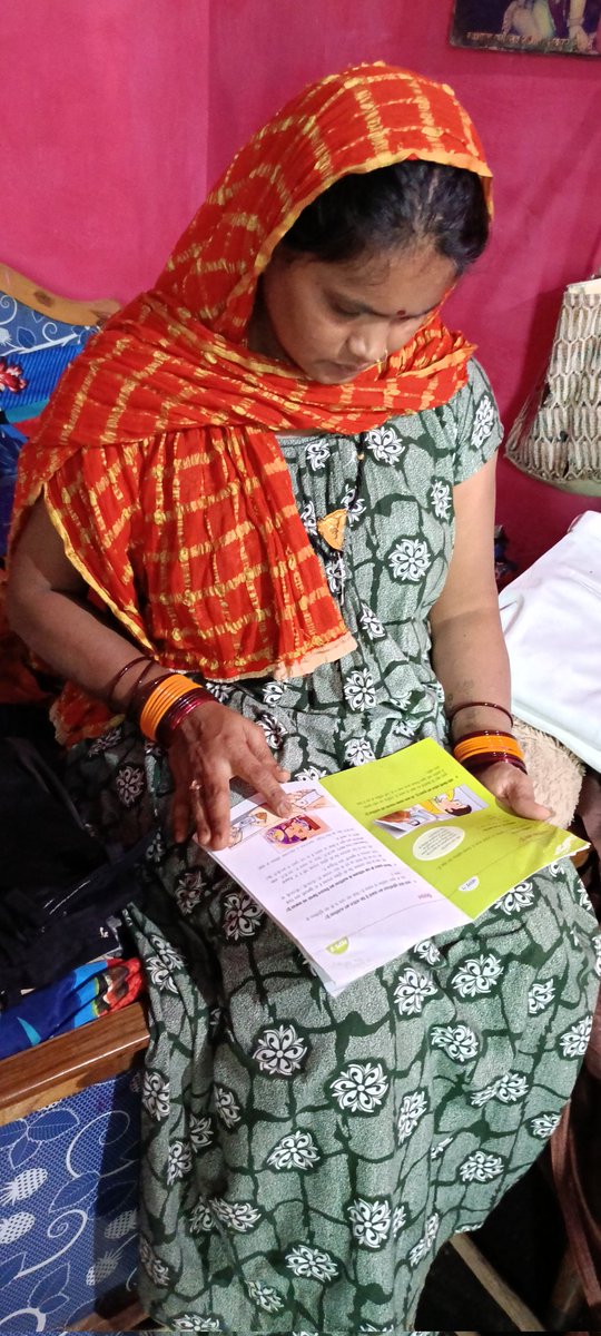 एंबेड परियोजना फैमिली हेल्थ इंडिया टीम रायपुर के पुरानी बस्ती क्षेत्र में  मितानिन दिदियो को मॉड्यूल(3)दिखया और उसके उपयोग को बताया गया जिससे क्षेत्र में ओ पारा भ्रमण के द्वारान उपयोग करे  और एरिया की MTको ग्रीन बुक दिखाई <a href="/Avdheshsingh_/">Avdhesh Singh</a> <a href="/sksomya/">Som Sharma</a> <a href="/RaipurDistrict/">Raipur</a> #Embed2EndDengue