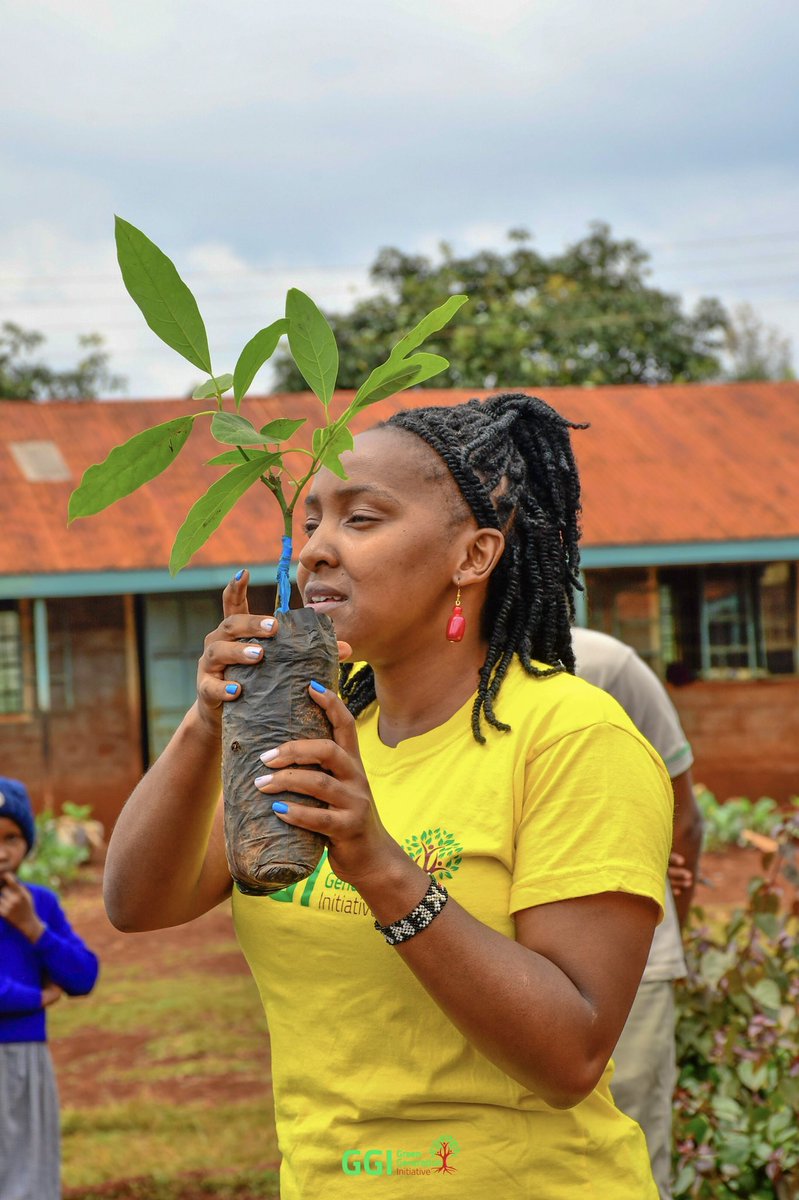 Each tree we plant is a step towards a healthier Earth.🌍But it's not just about planting; it's about nurturing their growth and safeguarding existing ecosystems🌳🌿.Let's wholeheartedly commit to both. Join this mission to safeguard our planet @GGI_Kenya. #TheFutureWeWant