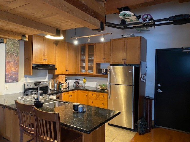 propertylinkms's tweet photo. Make a bold statement and snag this trendy and stylish loft-style condo with classic charm and all the modern comforts!  Available December 1st, 2023 - don't miss out! #loftstylecondo #moderncomfort #luxuryfinishes #downtownliving#propertylinkms https://t.co/dOLssS9pRD