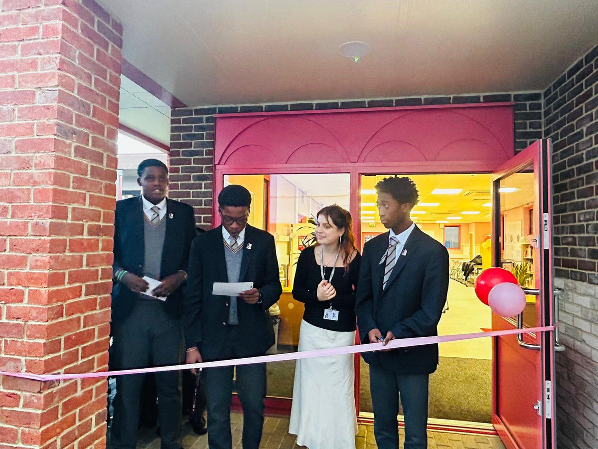 stacsouthwark's tweet photo. 📚 Our new library is officially OPEN! Our students are looking forward to making use of this fantastic facility 📚 https://t.co/eC2smg147Q