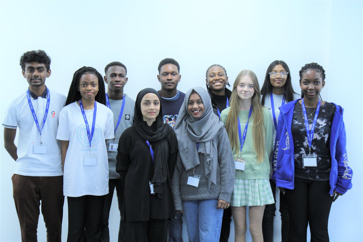 We are EXTREMELY proud of all students that took part in the applications &amp; interviews for the Career Accelerator Programme. 

The <a href="/careeracceler/">Career Accelerator</a> team were blown away by all of them &amp; are keen to offer EVERYONE a professional mentoring opportunity!

#WeAreQE6 #ambition #success