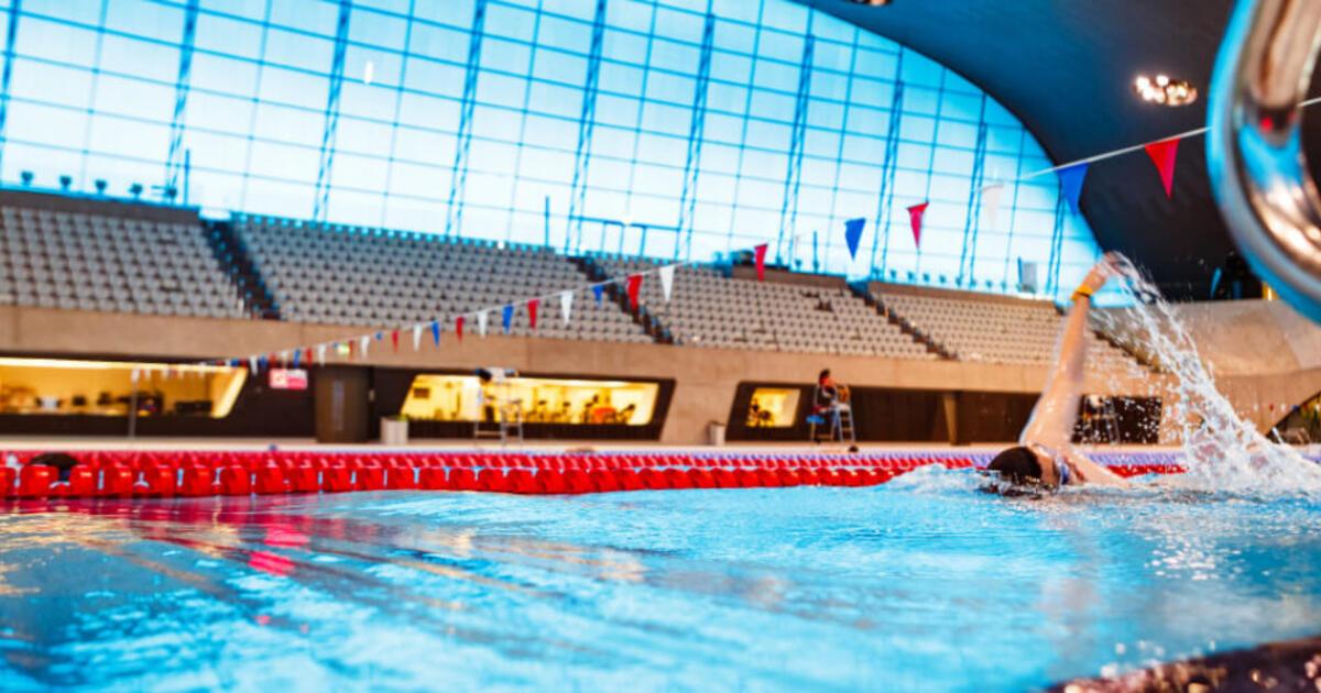 Fancy trying something new this winter? Why not go for a swim at London Aquatics Centre! Immerse yourself in three pools for swimming including the 50m Olympic pool. Grab a swimming membership or pay as you go now 💦 

#qeop #hackney #swimming #fitness