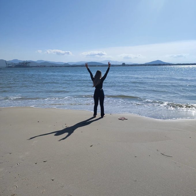 Ehh parab&eacute;ns pra mim 🎉🎉🎉   3.2 seja bem vindo!!! 🎁🎂  #gratidao https://t.co/9IJCjRvBow<a href="/tag/gratidao"class="tags"><span>#gratidao</span></a>